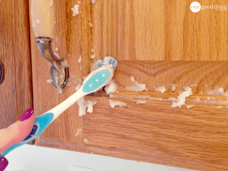 Homemade Mix To Remove Grease Stains, How To Clean Grease Off Wooden Kitchen Cabinets